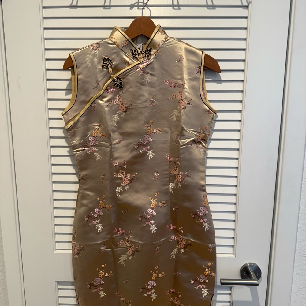 Authentic Chinese Cheongsam dress